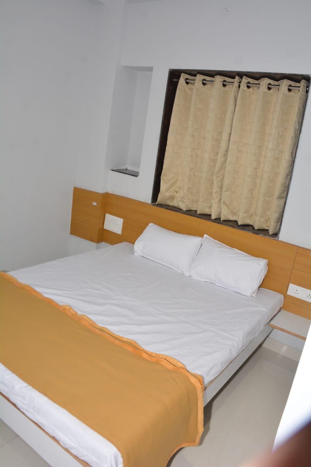 Vivanta Inn Lodge, Solapur Esterno foto